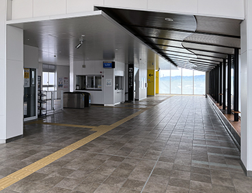 �ޗǐ� �R��J�w