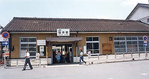 ����w���w��