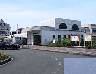 ����R��w