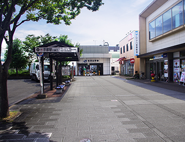 ����R��w