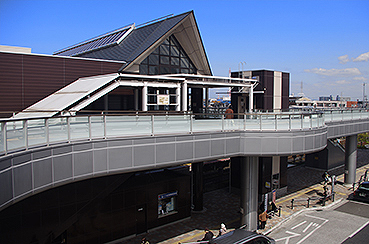 �a��{���w