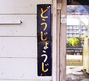 �������w