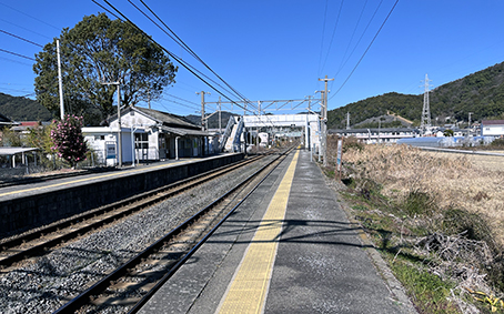 �I���� �I�ɓ����w