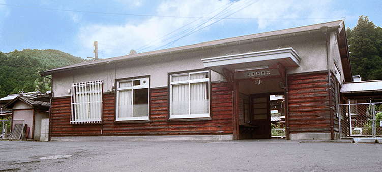 �ɐ����Éw