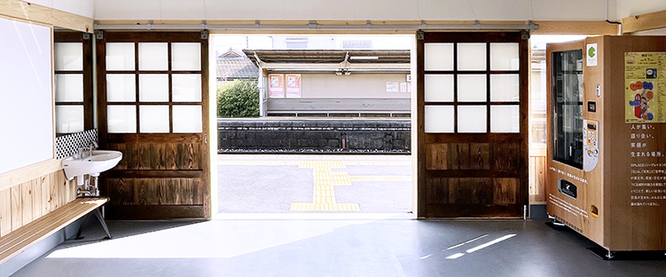 �Q�{�� �c�ۉw