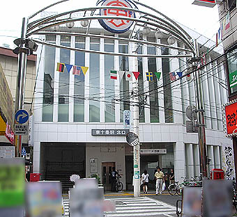 ���\���w