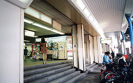 �����闢�w