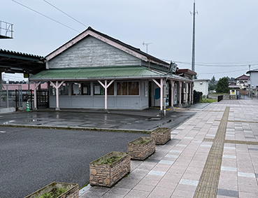 ���k�� ���w