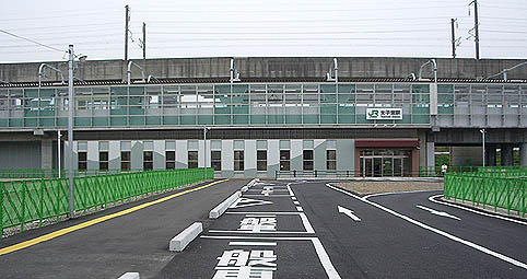 ���q���w