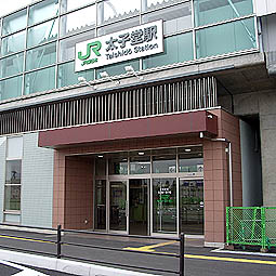 ���q���w