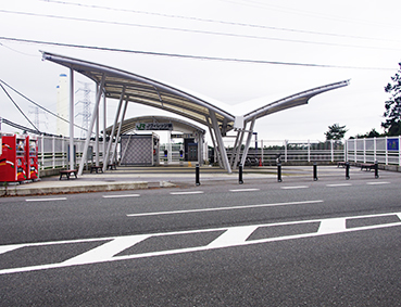 �i���B���b�W�w