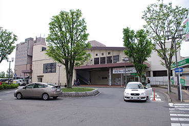 ����� �{���w