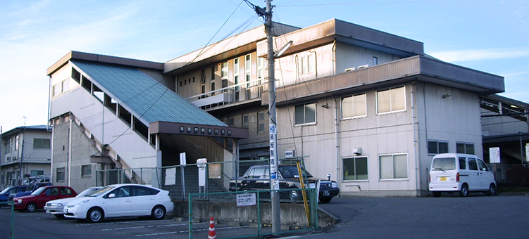 ����� �q���w