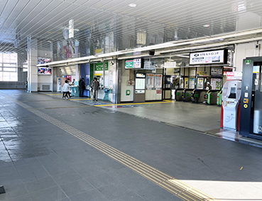 ����� ����w