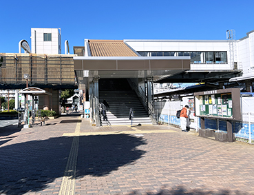 ����� ����w