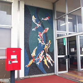 �z�����w