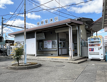 ��z�� ���w