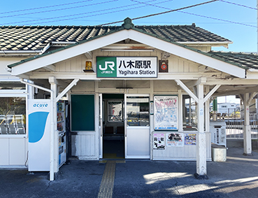 ��z�� ���،��w