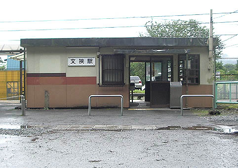 �����w ���w��