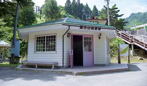 �ʔ��R�����w