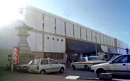 �{�����w