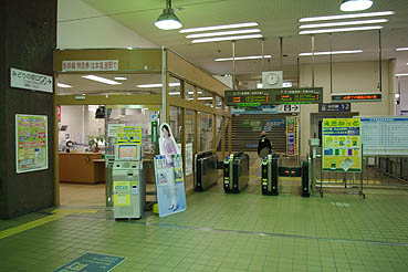 �{�����w