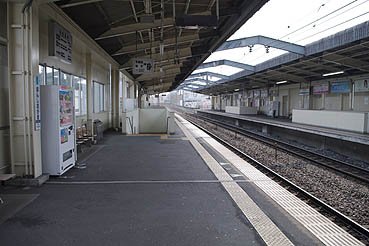 �{�����w