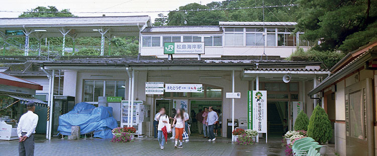 �����C�݉w