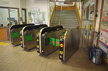 �����C�݉w