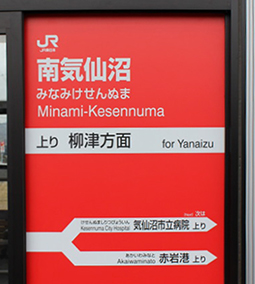 ��C����w