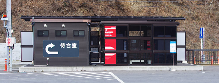 ���O�ˑq�w