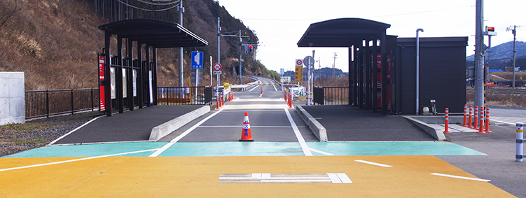 ���O�ˑq�w