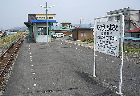 ���O�L���w