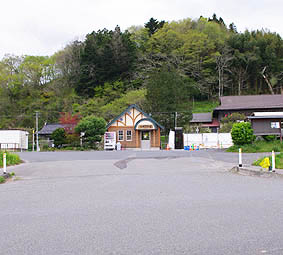 �������w