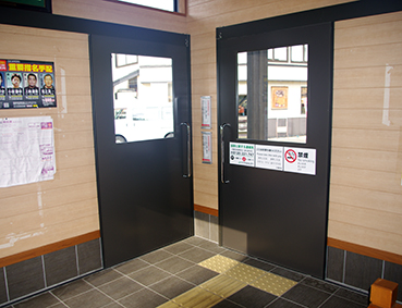 �������w