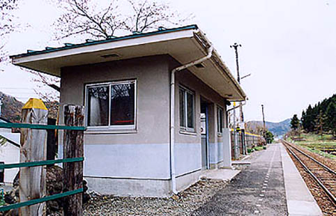 �����̔��w