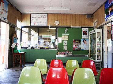 ��������w