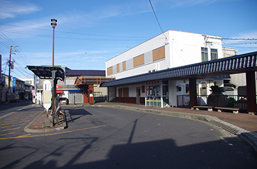 �������w