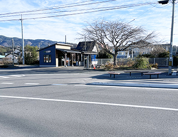 �։z���� ���싽�w