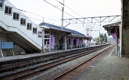 �H�O�L���w