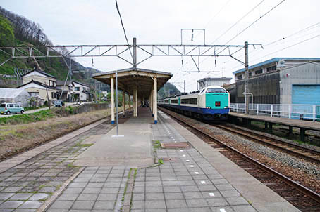 ���݉���w