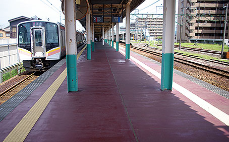 ���O���w