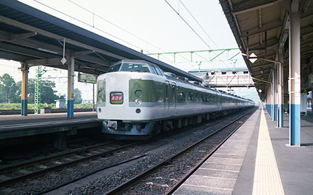 ���]�Éw���w��