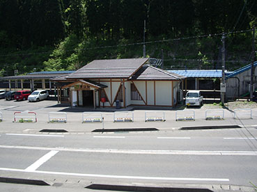 塚山駅