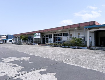 �z��� ���w