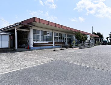 �z��� ���w