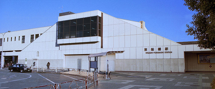 ���D���w