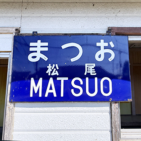 ������ �����w