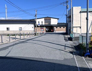内房線 安房勝山駅
