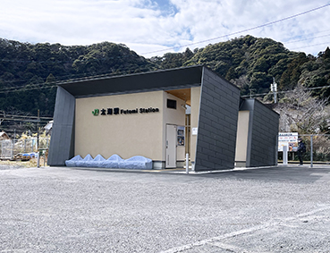 ���[�� ���C�w